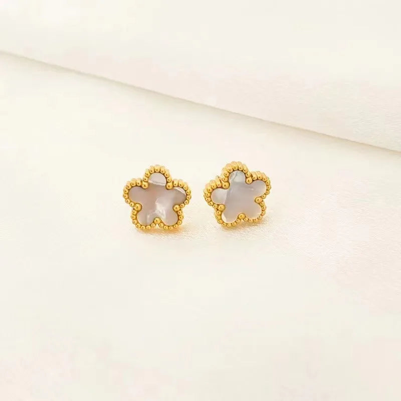 Elegant Flower Design Necklace Bracelet Stainless